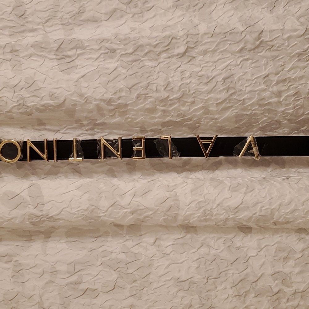 BNWT🆕Valentino Black Emma Belt